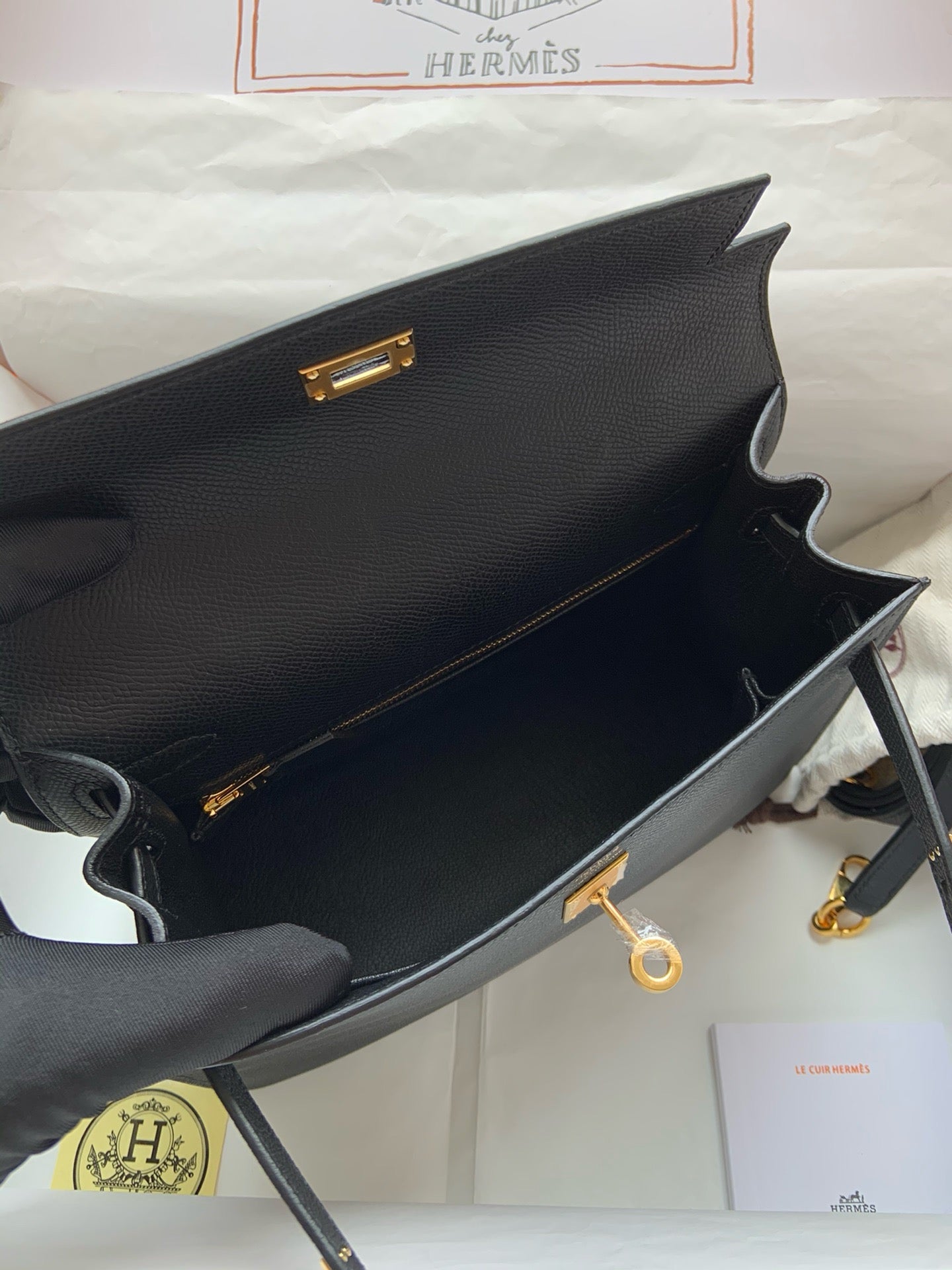 代金引換ケリー 25cm ノワール エプソン