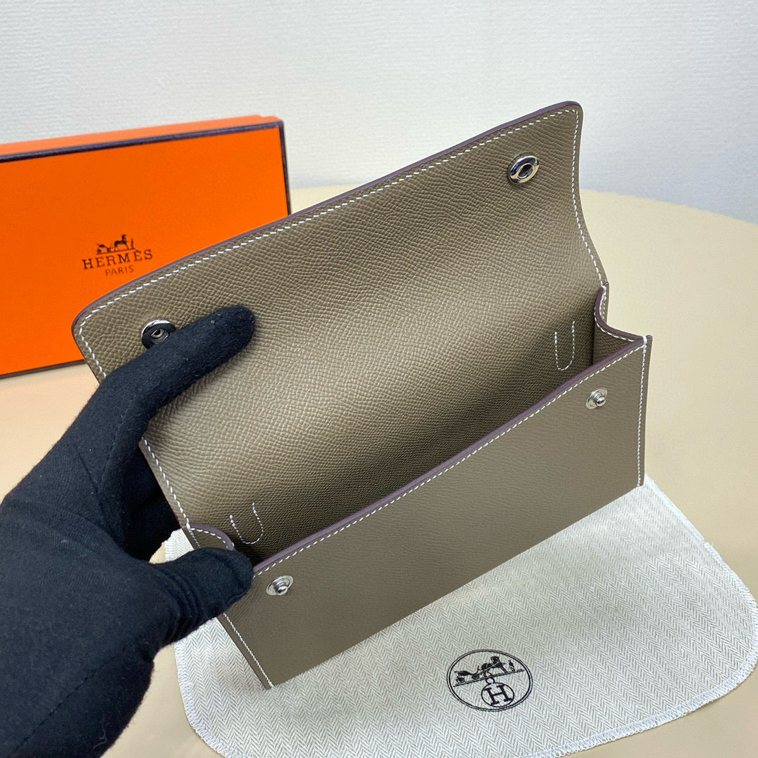 代金引換スリングバッグ