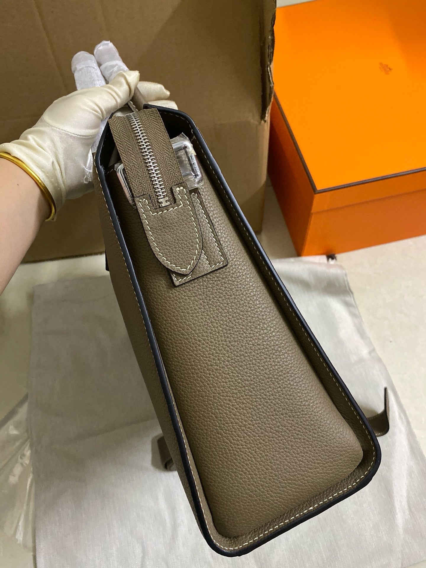 代金引換ブリーフケース