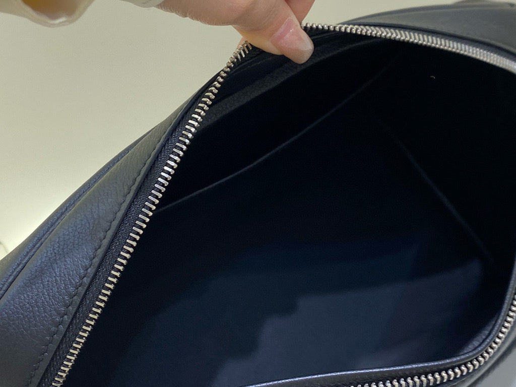 代金引換クロスボディバッグ